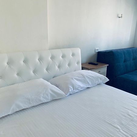 Royal Sea Studio Netanya Exterior foto